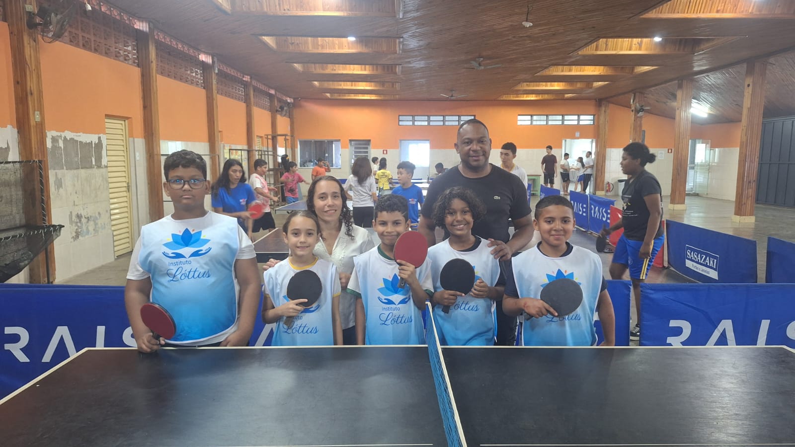 Read more about the article TÊNIS DE MESA – Atletas do Lóttus estão na VIII Etapa da Liga Oeste Paulista com apoio do instituto e da família
